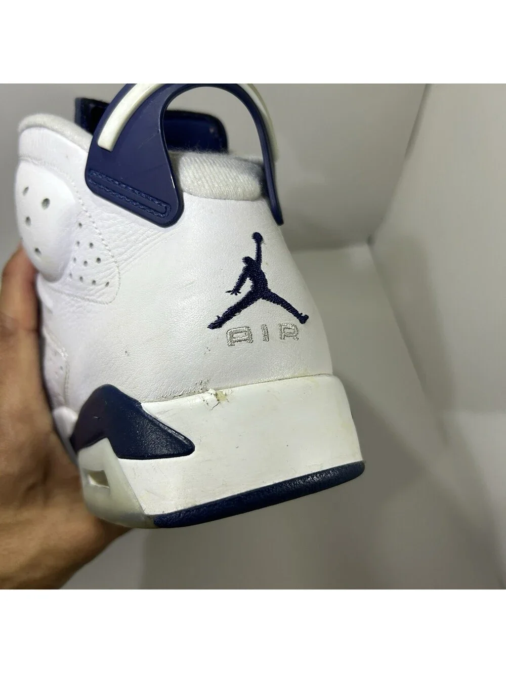 Air Jordan 6 Retro Midnight Navy - Size 8.5 - (CT8529-141)